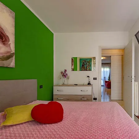 Mokyd04-piscina,giardino Privato,garage,wi-fi,tvs Lägenhet *